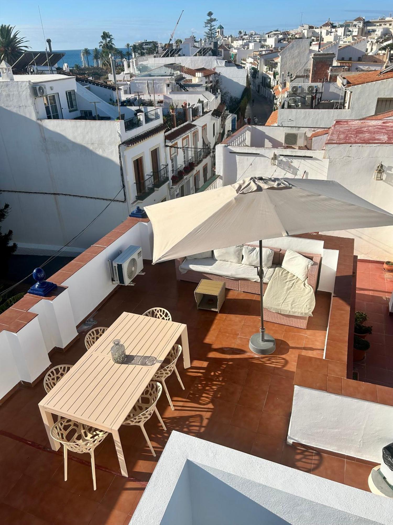 Numali Apartamento Nerja Bagian luar foto